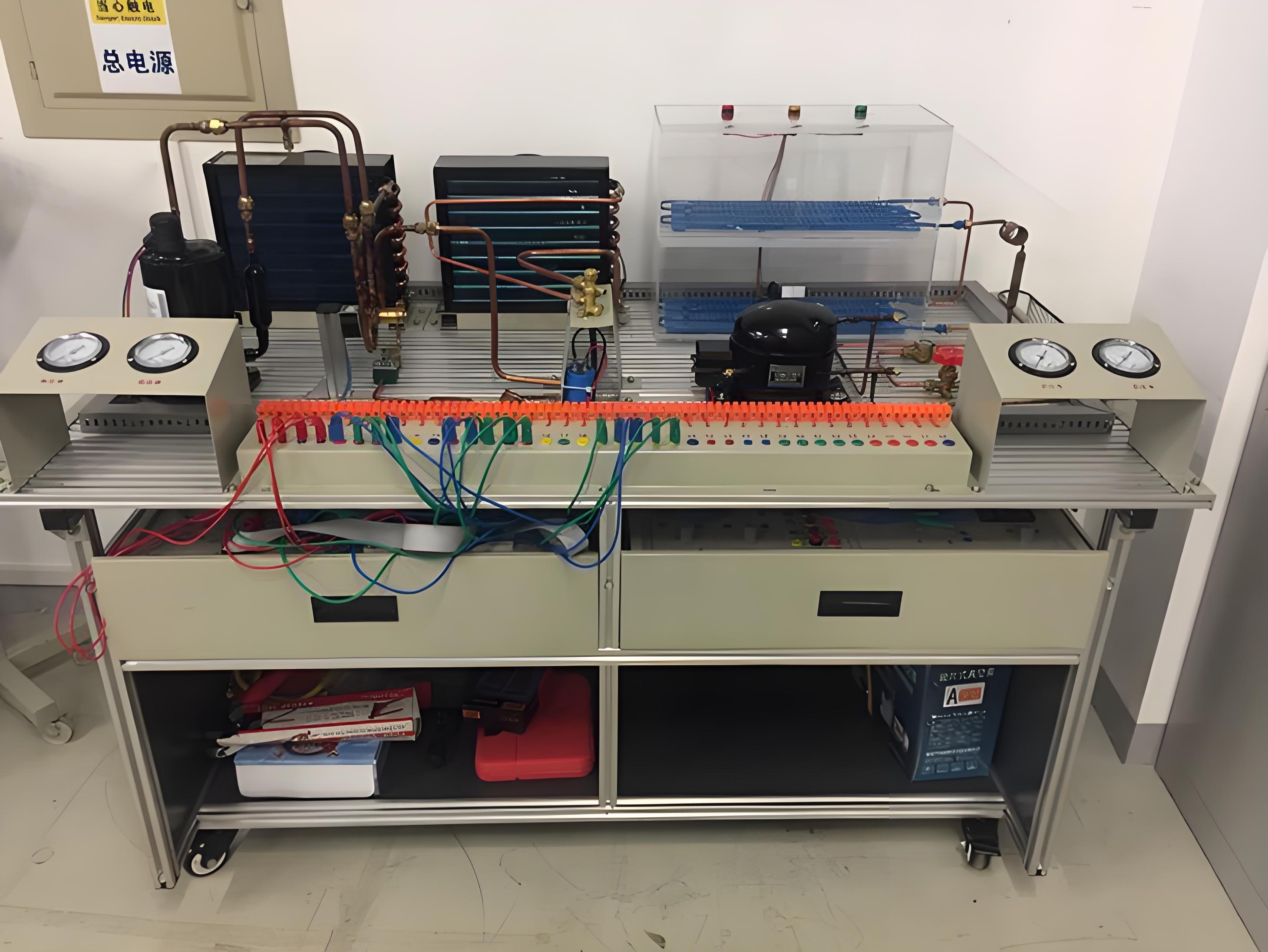 現代制冷與空調系統技能實訓裝置